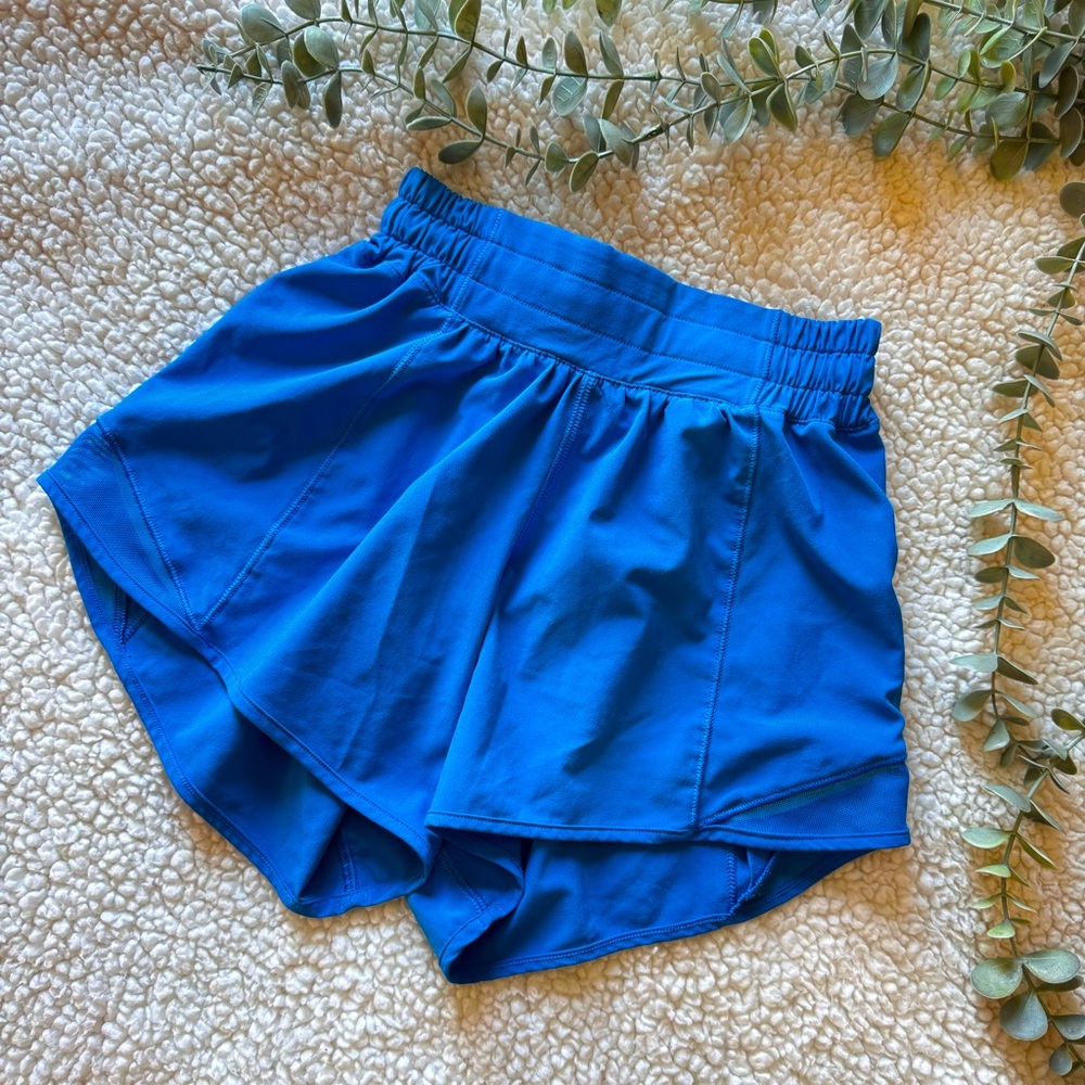lululemon Hotty Hot High-Rise Lined Short
2.5" Poolside Blue Size 0